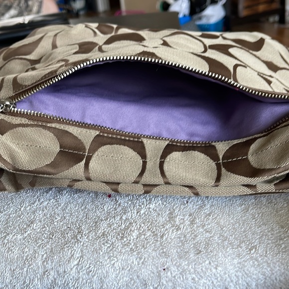 Coach purse-Brown and tan - Picture 10 of 11